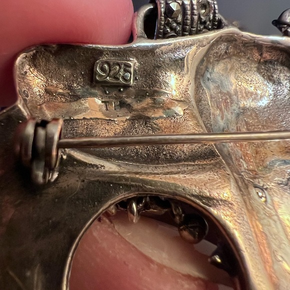 Sterling Silver Elephant Pendant/Brooch - Picture 7 of 9